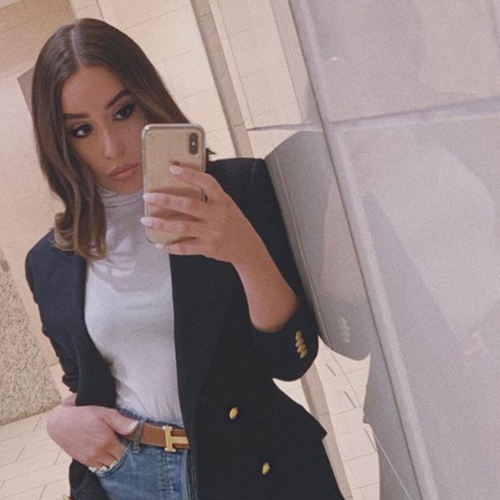 Meet your Posher, Jacqueline